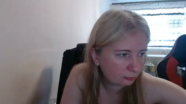 PeterAndJen online show from June 2026 05:12:01 AM