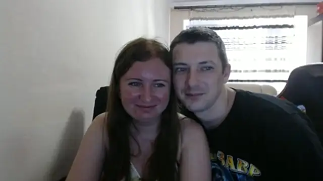 Snapshot of PeterAndJen chatting on July 2026 05:52:01 PM PeterAndJen online show from July 2026 05:52:01 PM