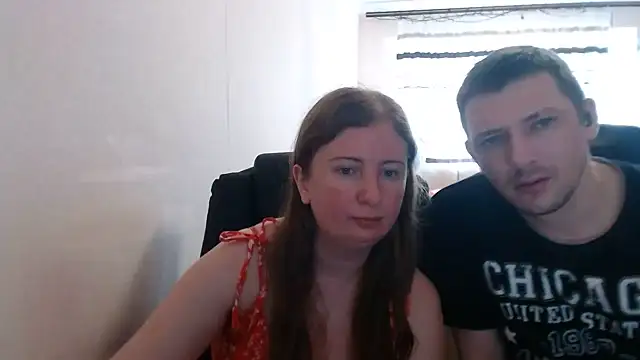 Snapshot of PeterAndJen chatting on July 2026 08:18:01 AM PeterAndJen online show from July 2026 08:18:01 AM