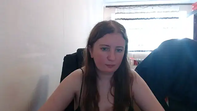 Snapshot of PeterAndJen chatting on July 2026 05:52:01 PM PeterAndJen online show from July 2026 05:52:01 PM