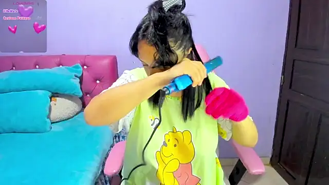 crissn0707 online show from March 2026 12:28:01 AM