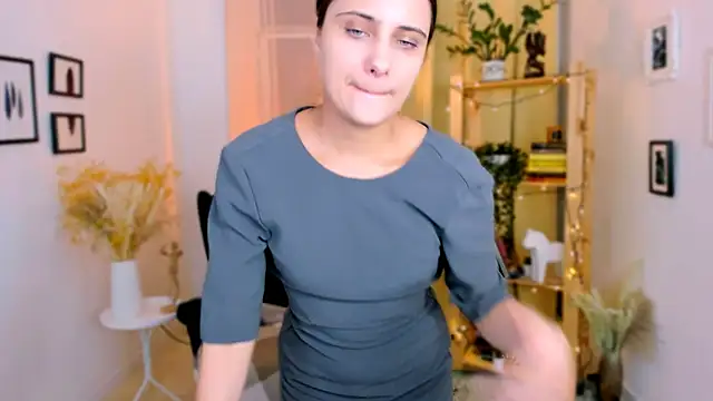 Snapshot of Orfeya chatting on January 2025 04:14:02 PM Orfeya online show from January 2025 04:14:02 PM