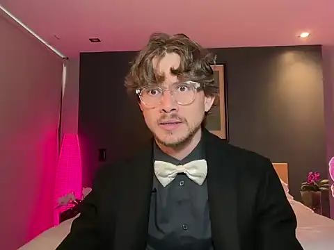 mcklister kinky feets online show from February 2026 04:04:02 PM