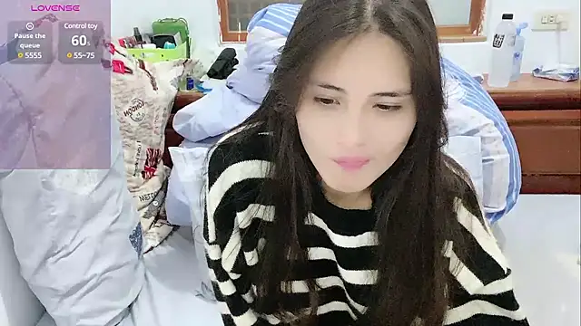 coco0318 online show from December 2024 03:42:02 PM