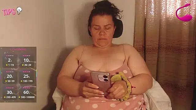 agathamiller01 online show from June 2026 01:37:01 PM