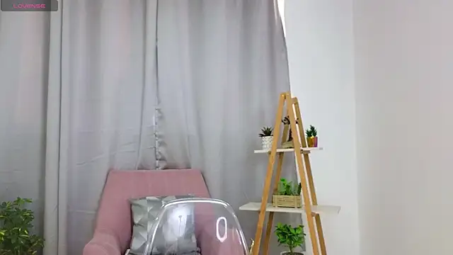 bella  adams online show from January 2025 10:13:02 PM