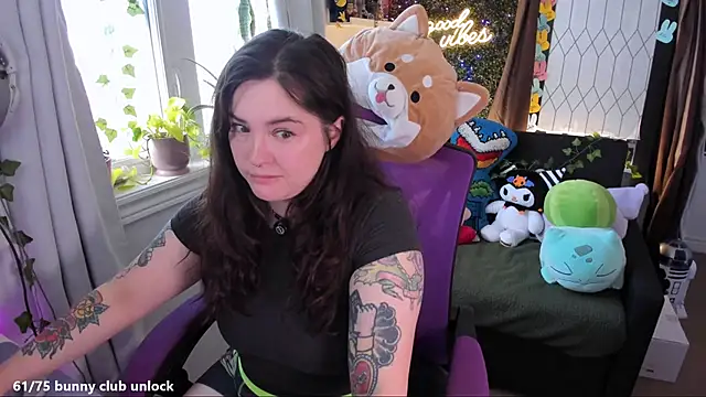 JennKenobi online show from April 2026 01:46:01 PM