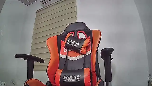 Snapshot of EvaTiffany chatting on November 2025 03:16:02 AM EvaTiffany online show from November 2025 03:16:02 AM