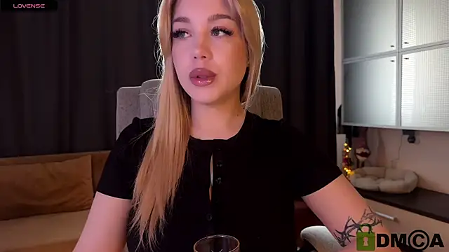 ariashaa online show from May 2026 01:38:02 PM
