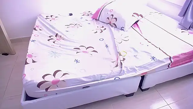 Snapshot of dayanasanz chatting on March 2025 06:55:01 PM dayanasanz online show from March 2025 06:55:01 PM