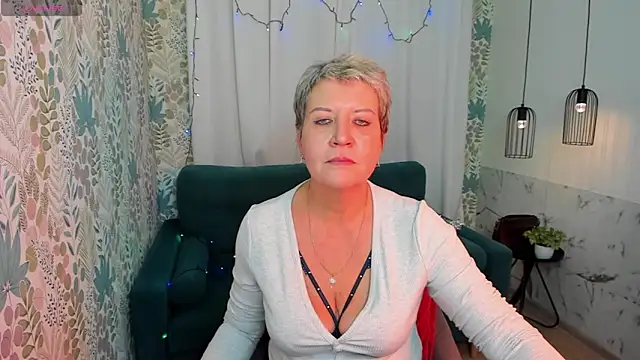 Snapshot of KathySunn chatting on January 2025 01:24:02 PM KathySunn online show from January 2025 01:24:02 PM
