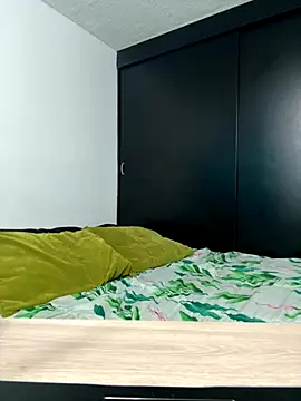 Angela isabella online show from October 2025 09:06:01 PM