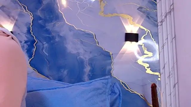 lorrayne  online show from October 2025 12:04:02 PM