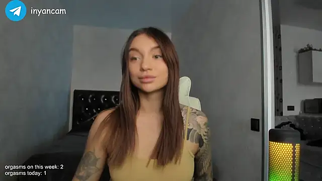 Snapshot of _in_yan chatting on January 2025 04:48:01 AM in yan online show from January 2025 04:48:01 AM