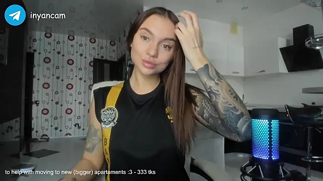 Snapshot of _in_yan chatting on January 2025 04:51:02 AM in yan online show from January 2025 04:51:02 AM