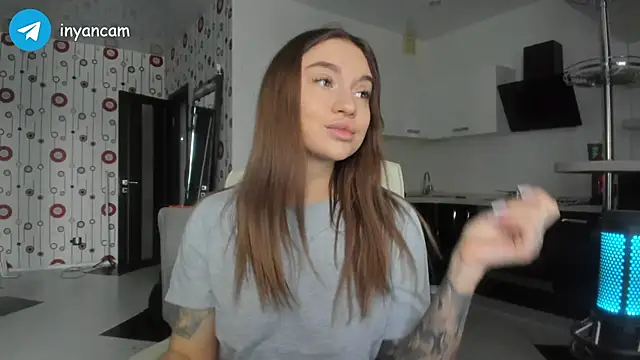 Snapshot of _in_yan chatting on February 2025 06:35:01 AM in yan online show from February 2025 06:35:01 AM