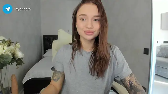 Snapshot of _in_yan chatting on March 2025 05:27:02 AM in yan online show from March 2025 05:27:02 AM