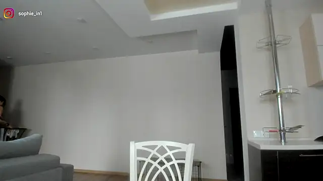 Snapshot of _in_yan chatting on December 2025 05:37:01 AM in yan online show from December 2025 05:37:01 AM