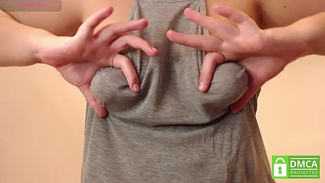 mollywayne online show from December 2024 10:26:02 PM