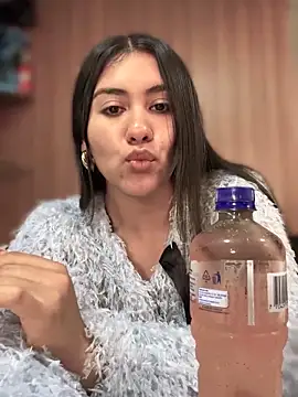 Ambar pe  online show from November 2025 07:46:02 PM