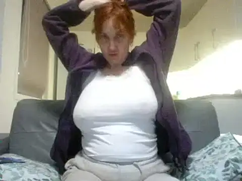 Snapshot of MssAngela chatting on February 2025 06:01:01 PM MssAngela online show from February 2025 06:01:01 PM