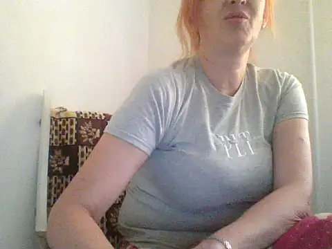 Snapshot of MssAngela chatting on September 2025 12:10:02 PM MssAngela online show from September 2025 12:10:02 PM