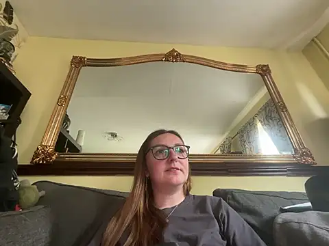 short sweetpea online show from June 2026 02:01:01 PM