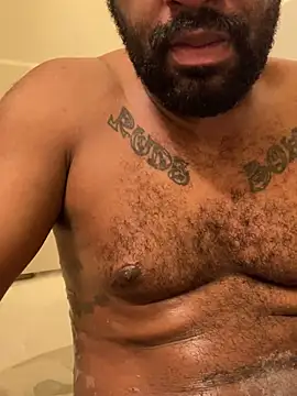 Snapshot of Dick_McStuffEms chatting on January 2025 11:13:01 PM Dick McStuffEms online show from January 2025 11:13:01 PM