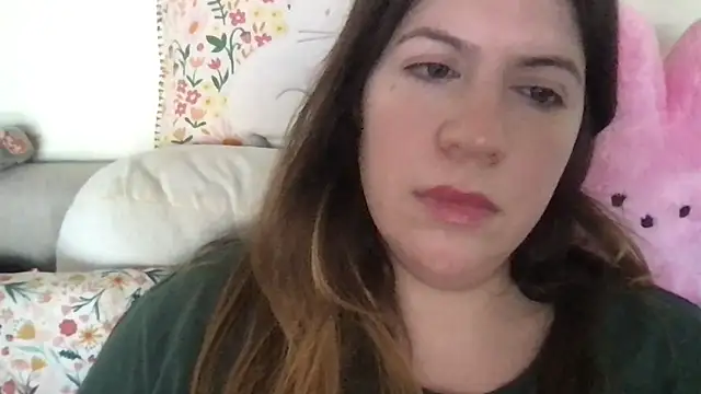 Snapshot of HYPHYtype chatting on September 2025 07:15:01 PM HYPHYtype online show from September 2025 07:15:01 PM