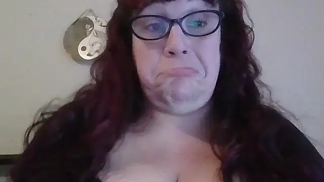 Snapshot of GothyBaby chatting on December 2024 07:05:01 PM GothyBaby online show from December 2024 07:05:01 PM