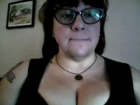 Snapshot of GothyBaby chatting on December 2024 07:21:02 PM GothyBaby online show from December 2024 07:21:02 PM