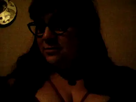 Snapshot of GothyBaby chatting on January 2025 03:23:02 AM GothyBaby online show from January 2025 03:23:02 AM