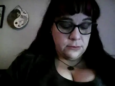 Snapshot of GothyBaby chatting on January 2025 06:01:02 PM GothyBaby online show from January 2025 06:01:02 PM