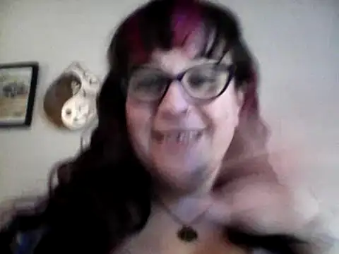 Snapshot of GothyBaby chatting on January 2025 09:36:02 PM GothyBaby online show from January 2025 09:36:02 PM