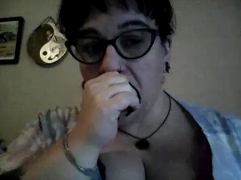 Snapshot of GothyBaby chatting on January 2025 04:44:02 PM GothyBaby online show from January 2025 04:44:02 PM