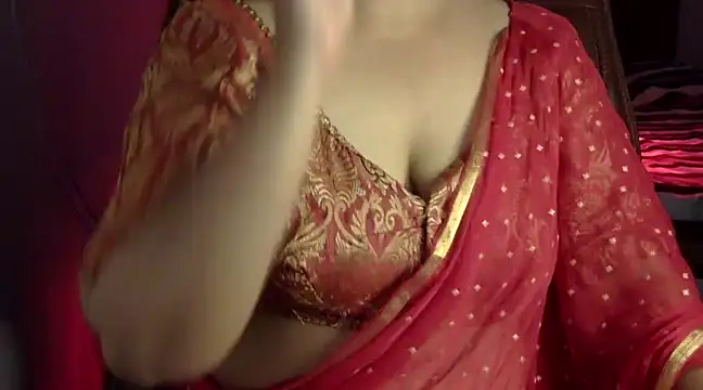 Snapshot of Maalnad_beauty chatting on March 2025 05:49:02 PM Maalnad beauty online show from March 2025 05:49:02 PM