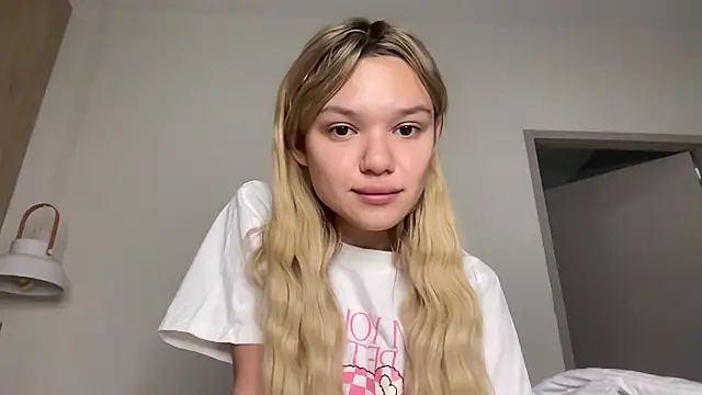 Snapshot of madwillienn chatting on November 2025 01:06:02 PM madwillienn online show from November 2025 01:06:02 PM