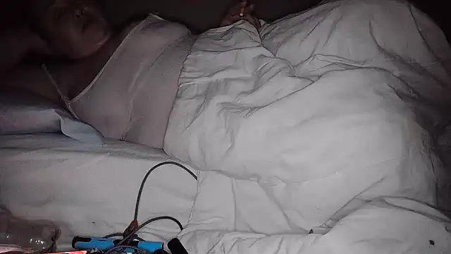 atlwebbie75 online show from February 2026 10:47:01 AM