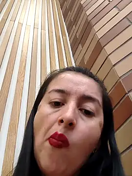 Snapshot of Cherry_1992 chatting on April 2026 08:33:02 PM Cherry 1992 online show from April 2026 08:33:02 PM