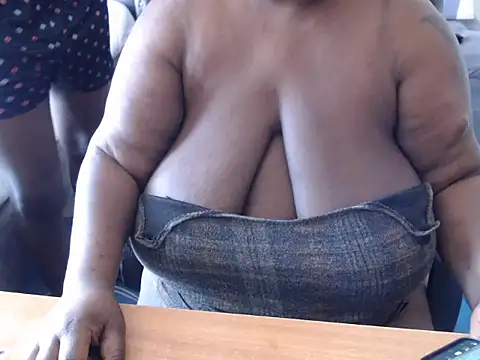 ebonybbwcouples online show from January 2026 08:30:01 AM