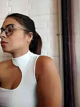 Snapshot of Ivanna2 chatting on January 2025 06:56:02 PM Ivanna2 online show from January 2025 06:56:02 PM