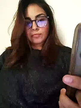 Snapshot of Ivanna2 chatting on January 2025 12:48:02 PM Ivanna2 online show from January 2025 12:48:02 PM