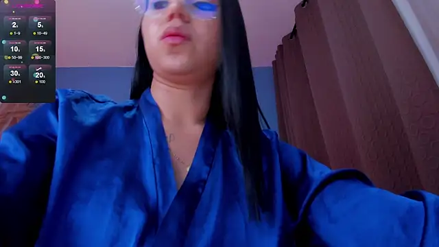 Snapshot of VictoriaLeia chatting on March 2025 04:57:02 AM VictoriaLeia online show from March 2025 04:57:02 AM