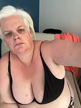 sexychazza16 online show from October 2025 03:21:01 PM