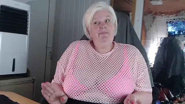 sexychazza16 online show from October 2025 06:52:01 PM