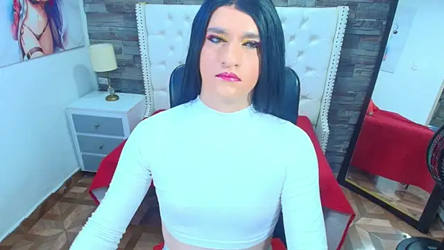TRINY TS online show from April 2026 08:59:02 PM