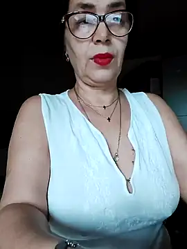 Snapshot of Love_Tina56 chatting on September 2025 04:56:01 AM Love Tina56 online show from September 2025 04:56:01 AM
