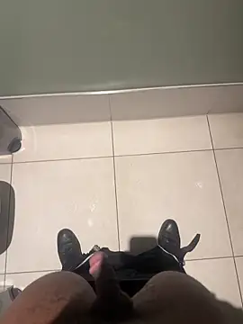 chocolatelongstrokes online show from April 2026 07:28:01 AM