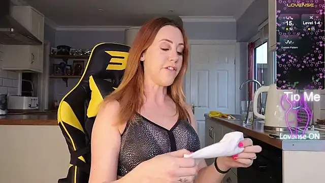 stripmequick online show from February 2026 01:15:01 PM