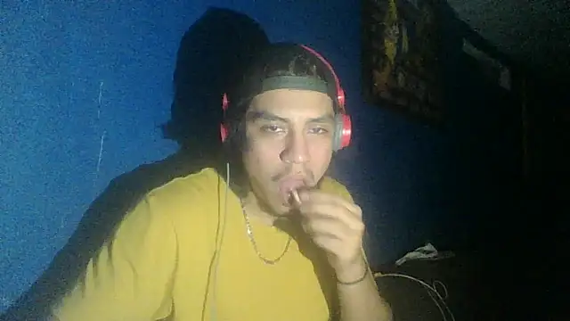 Snapshot of AlexAlejandro13 chatting on October 2025 07:15:01 AM AlexAlejandro13 online show from October 2025 07:15:01 AM